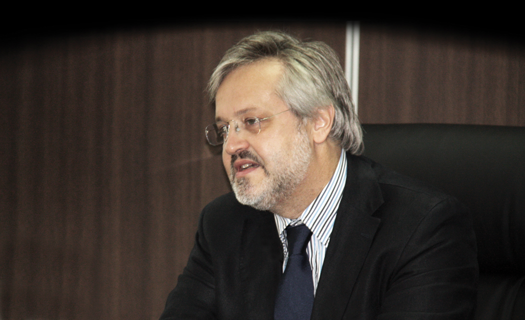 Paulo Canelas de Castro, académico: “Conflito na Ucrânia obriga UE a testar limites”