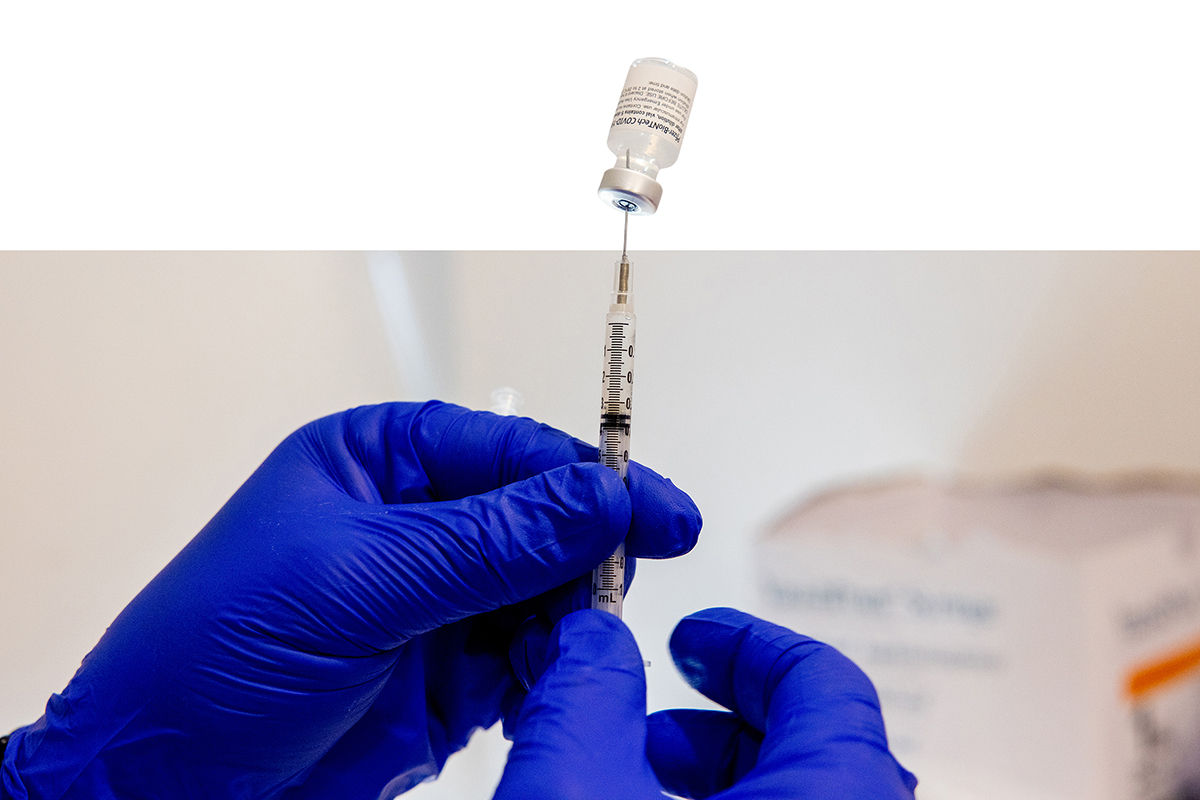 Covid-19 | Xangai lança vacina tomada por via respiratória