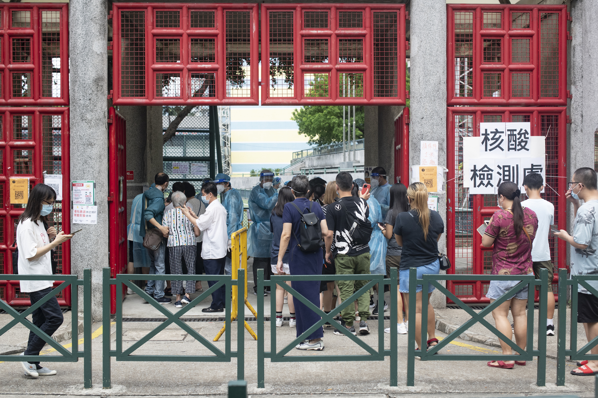 Covid-19 | Macau regista quatro casos positivos, sela dois edifícios e fecha restaurantes