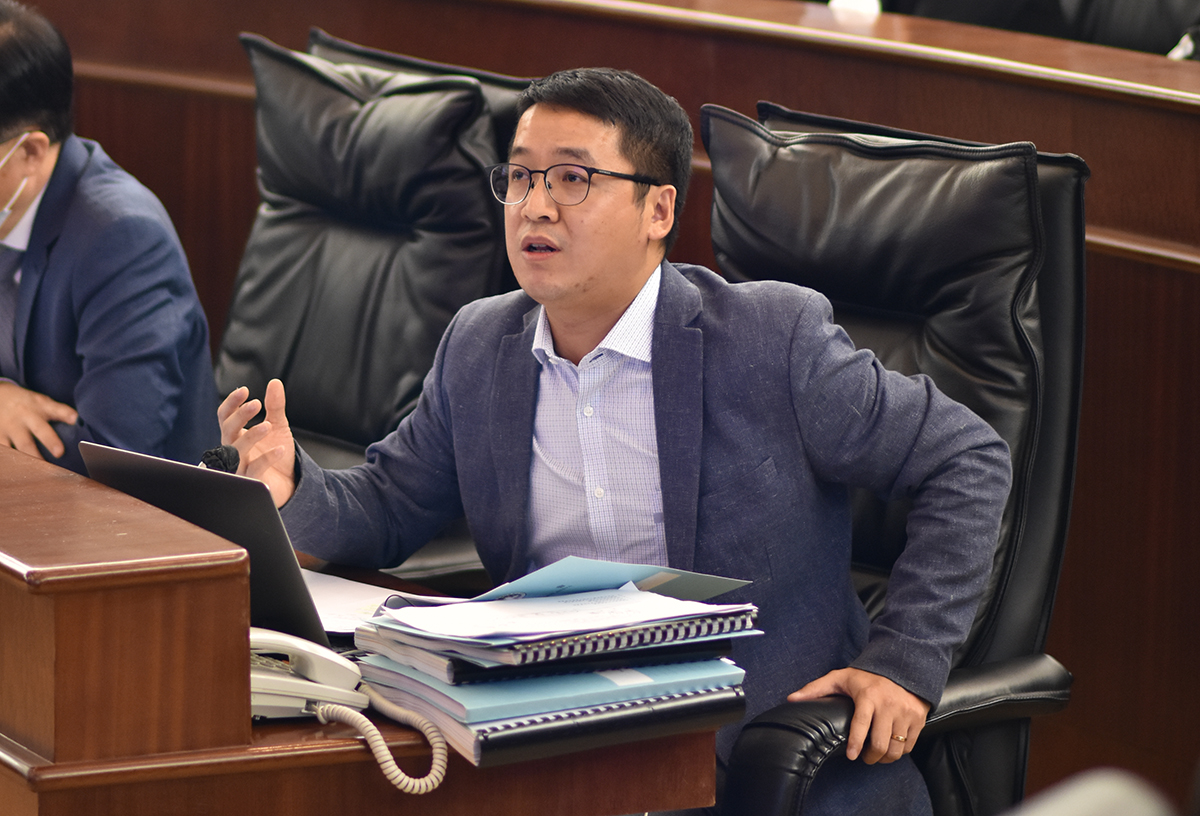 Saúde | Ron Lam pede esclarecimentos ao Governo devido a cortes