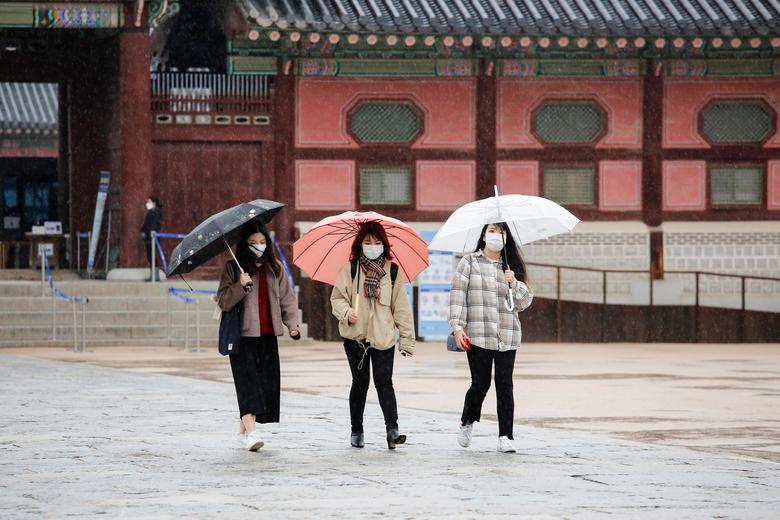 Onze mortos e oito desaparecidos em Seul devido às chuvas mais fortes em 80 anos