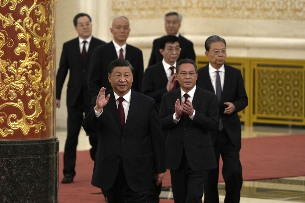 Xi Jinping reeleito figura suprema do Estado. Escolhido um novo Comité Permanente