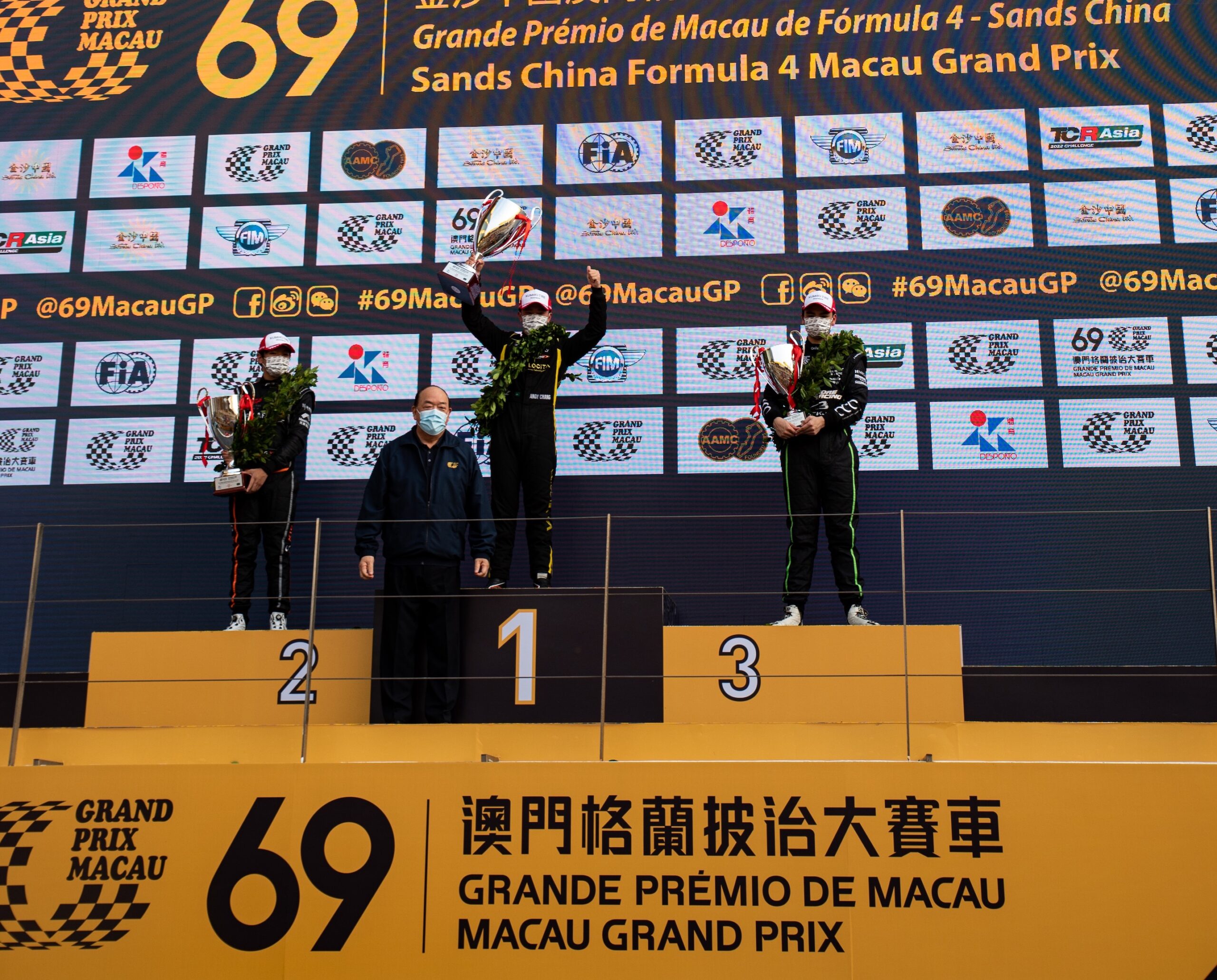 Fórmula 4 | Andy Chang surpreende com ritmo demolidor e vence o 69.º Grande Prémio de Macau