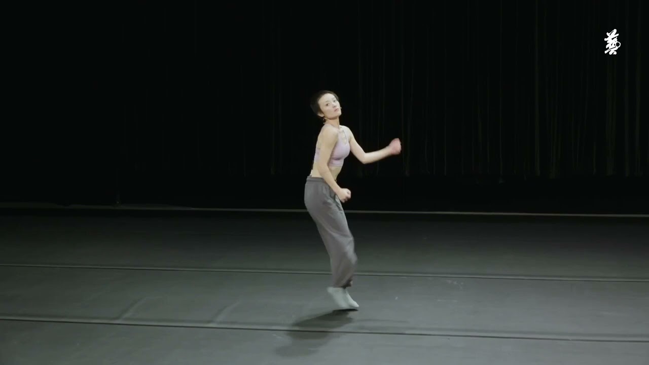 Xiao Ke: a história do grande país no corpo da pequena bailarina