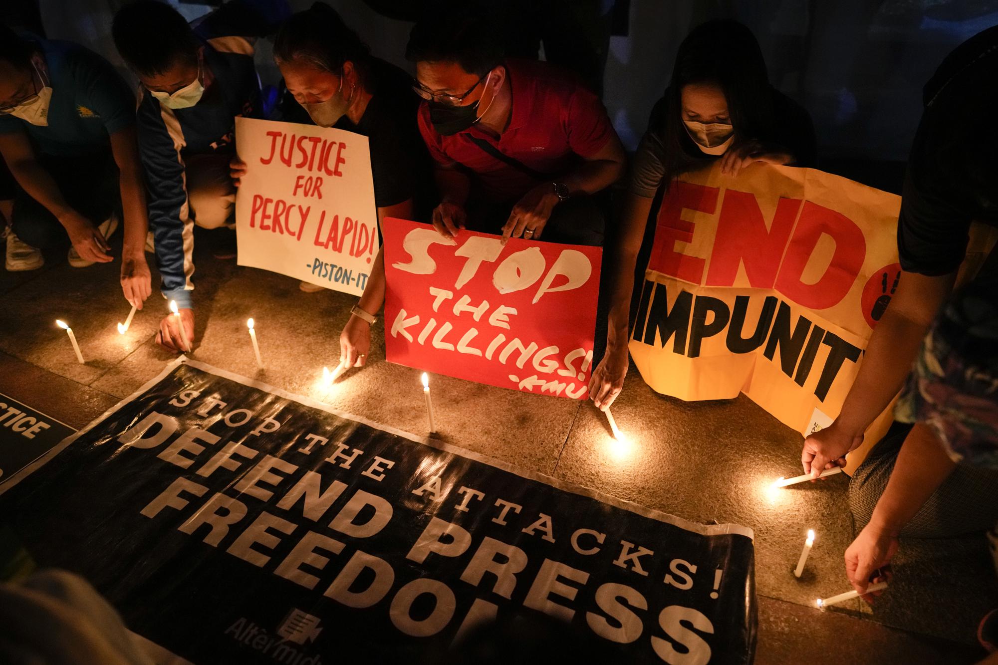Filipinas oferece recompensa para capturar suspeitos de matarem jornalista