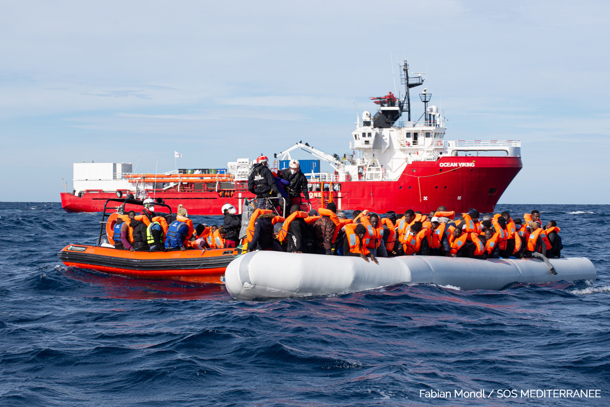 Itália | Autoridades bloqueam navio de resgate Ocean Viking