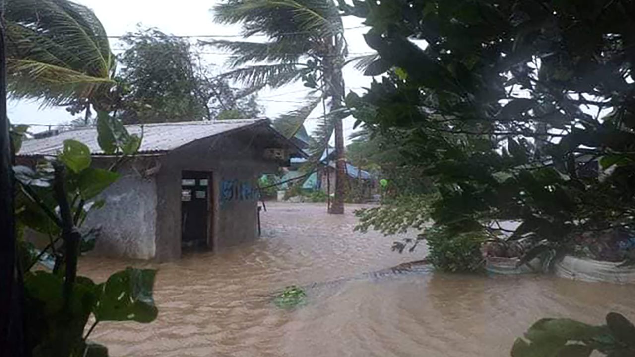 Seis mortos nas Filipinas à passagem do tufão Doksuri a perder força a caminho do sudeste da China