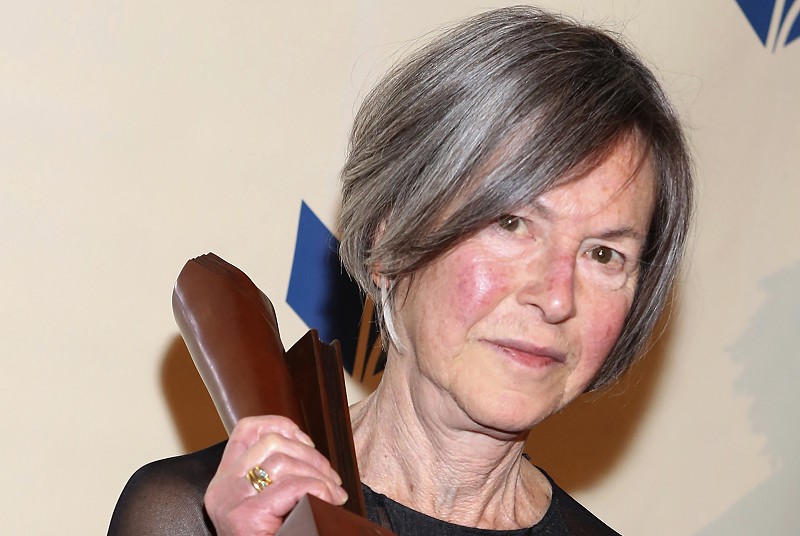 Morreu a escritora Louise Glück, vencedora do Nobel da Literatura