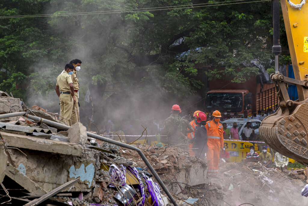 Trabalhadores soterrados em túnel no norte da Índia estão vivos, confirmam socorristas