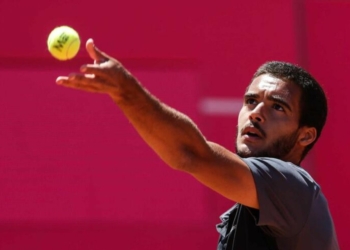 Tenista Francisco Cabral eliminado na primeira ronda de pares de torneio de Hong Kong
