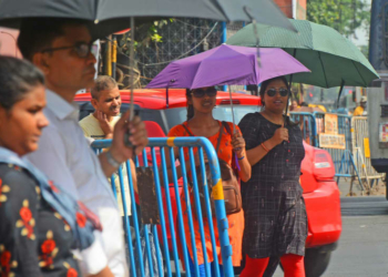 Vaga de calor atinge capital da Índia com temperaturas recorde superiores a 47 graus