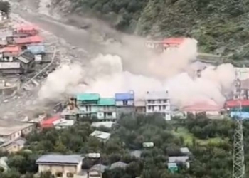 Himalaias | Pelo menos cinco mortos e 100 desaparecidos em inundação repentina