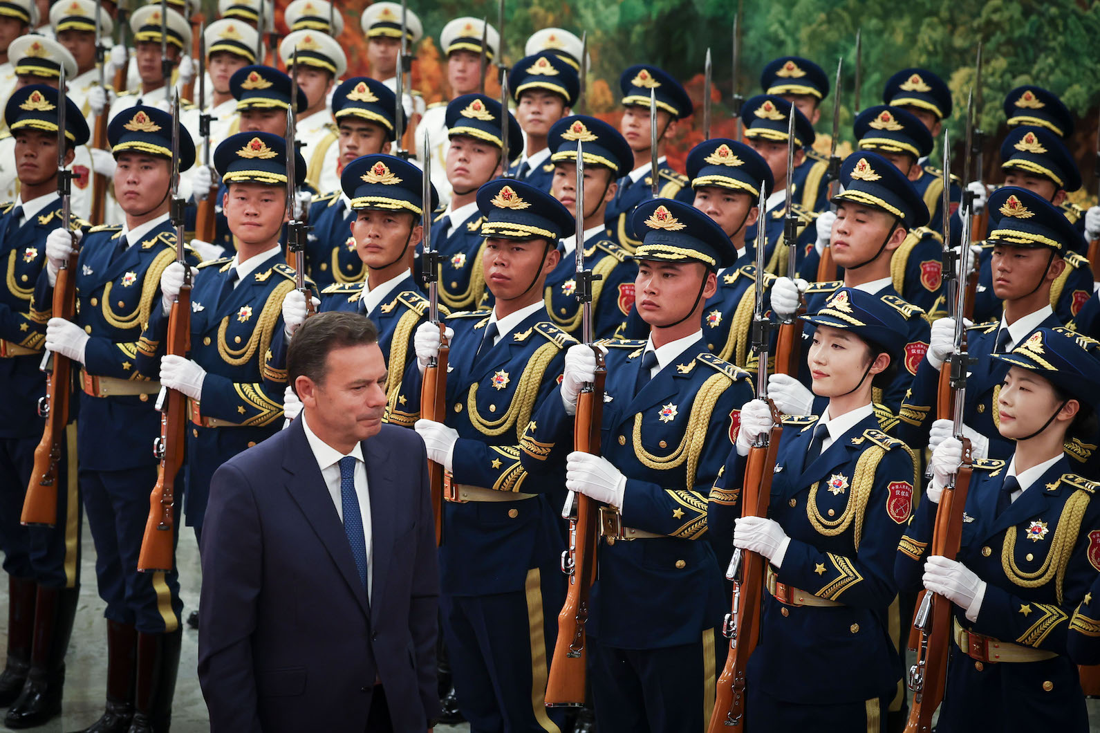China | Montenegro espera frutos de “relação próxima” com a Rússia