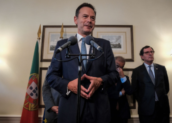 Visita | Montenegro acredita em regime de vistos “mais ágil” para portugueses