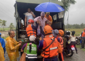 Filipinas | Retiradas mais de 900.000 pessoas