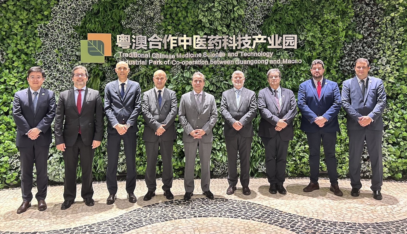 UPM | Assinado acordo com Universidade de Coimbra