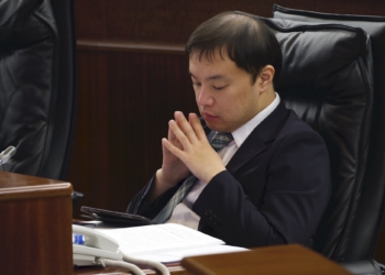 Economia | Deputados alertam para falta de confiança e desigualdades