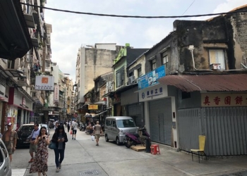 Património | Histórias das lojas da Rua Cinco de Outubro contadas em livro