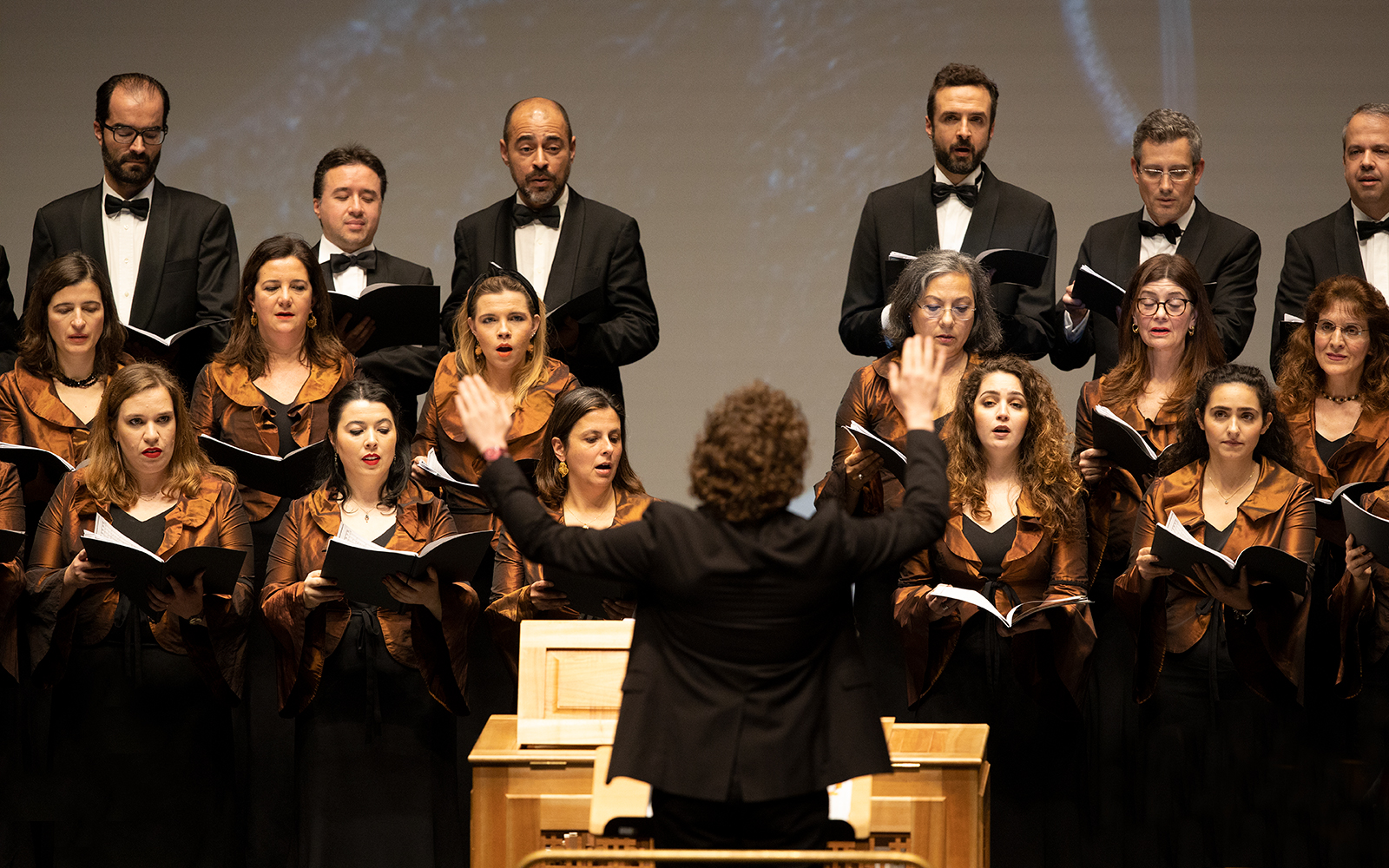 Coro Gulbenkian actua no Festival de Artes de Hong Kong e vem a Macau