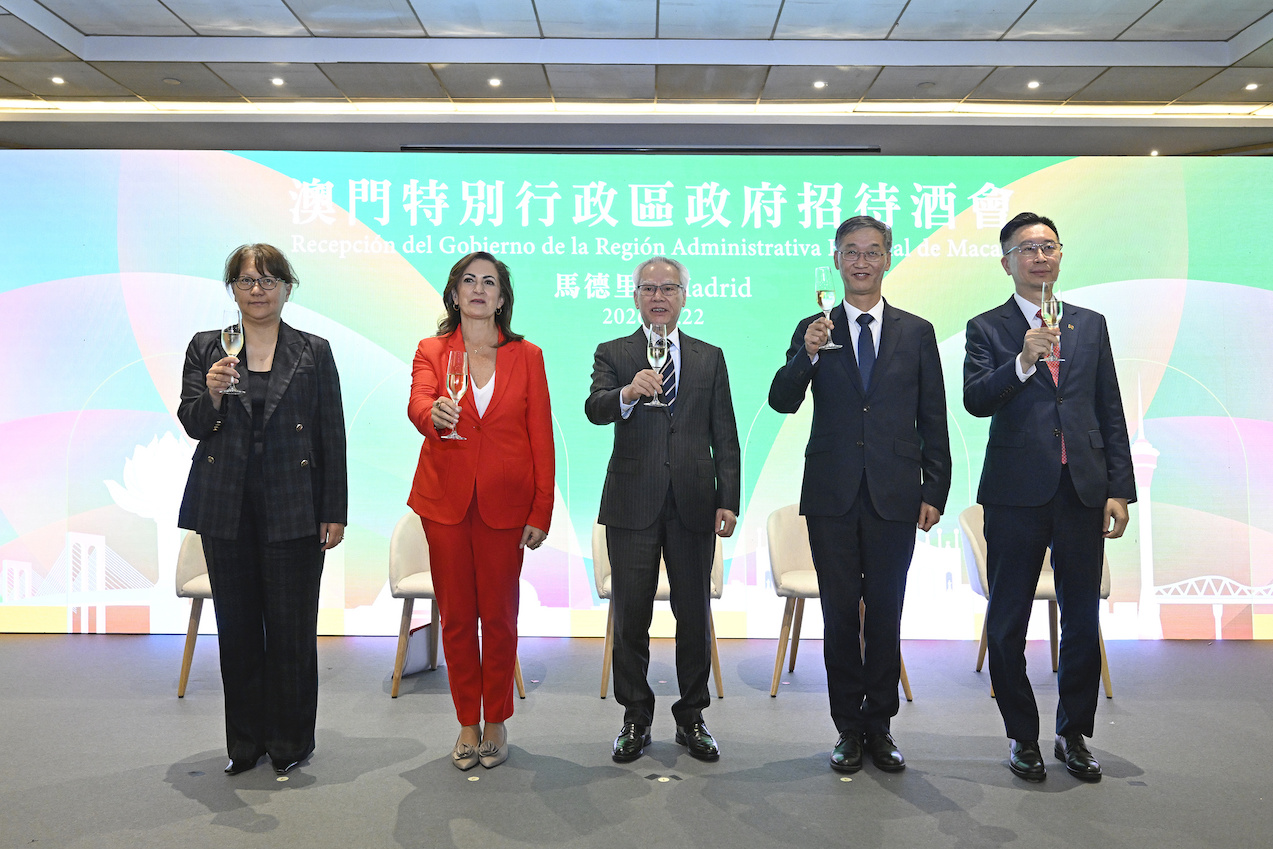 RAEM firma cinco acordos comerciais em Espanha