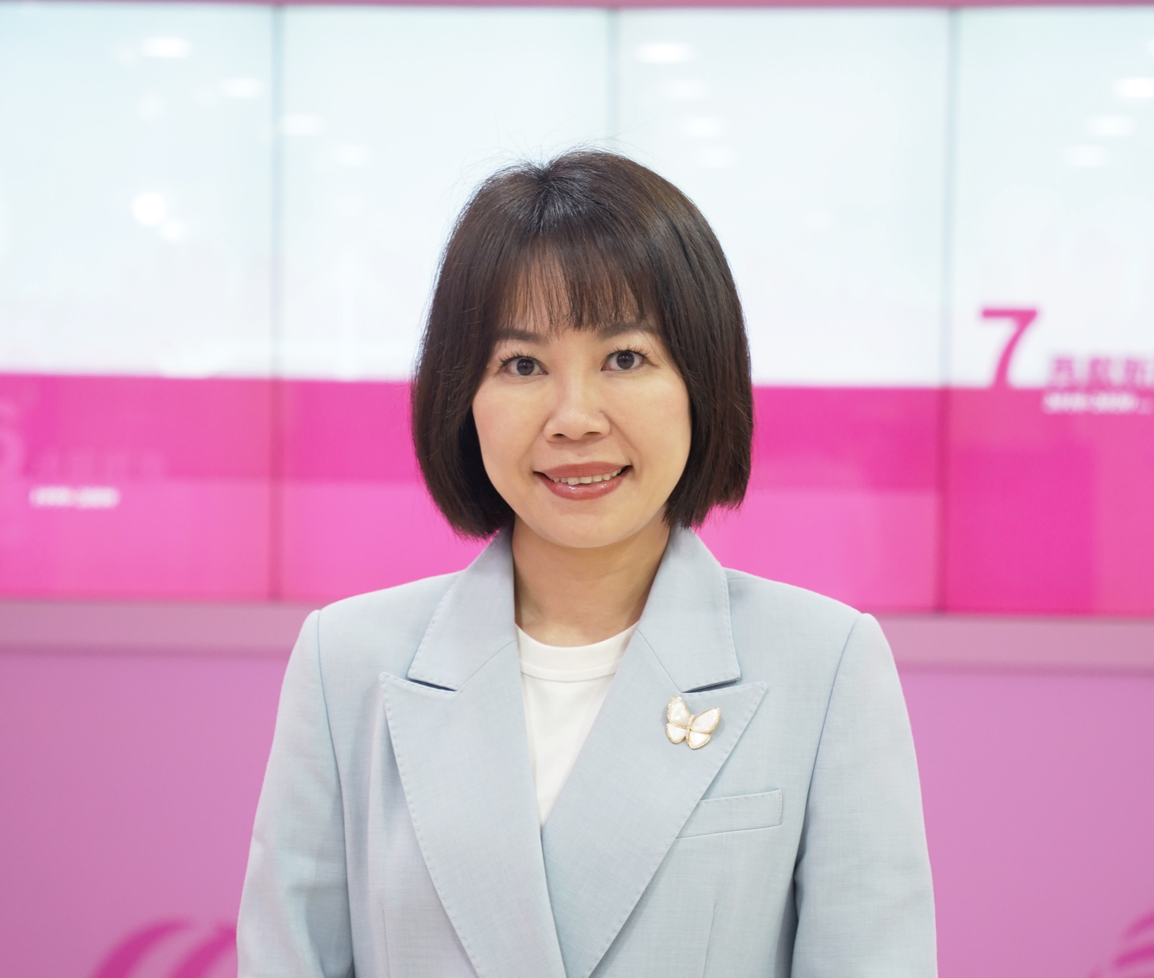 Leitura | Loi I Weng quer maior promoção entre jovens