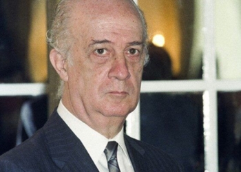 Literatura | Beltrão Coelho lamenta falta de visibilidade de Leal de Carvalho