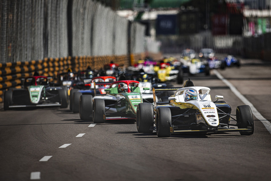 GP | Duas equipas de Macau nas Taças do Mundo de FR e F4