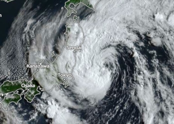 Tóquio | Tempestade tropical deixa milhares de casas sem energia