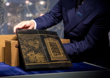 Manuscrito da dinastia Tang vendido por 177 milhões em Hong Kong